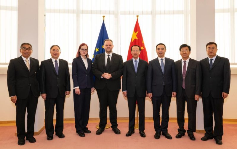 Devant des eurodéputés, la Chine déclare que l’OTAN ne devrait pas exister