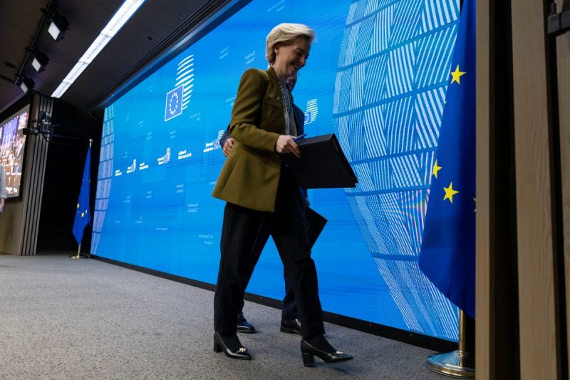 Que contient la feuille de route de la Commission en matière de préparation à la défense ?
