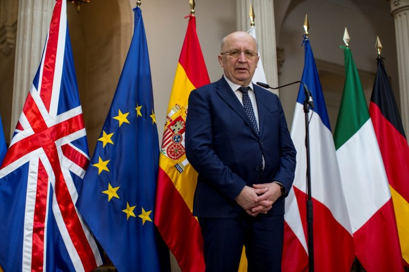 Le commissaire Kubilius appelle à un contrôle accru des projets européens de défense