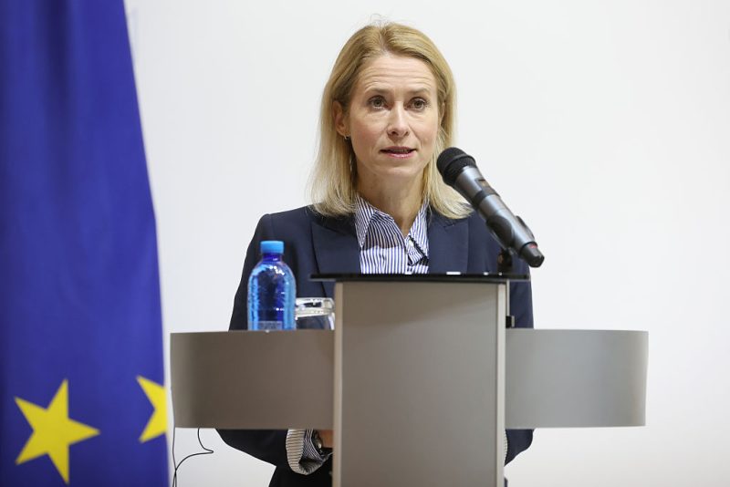 Kaja Kallas affirme que les dirigeants de l’UE ont accepté de signer l’accord avec le Mercosur, contredisant António Costa