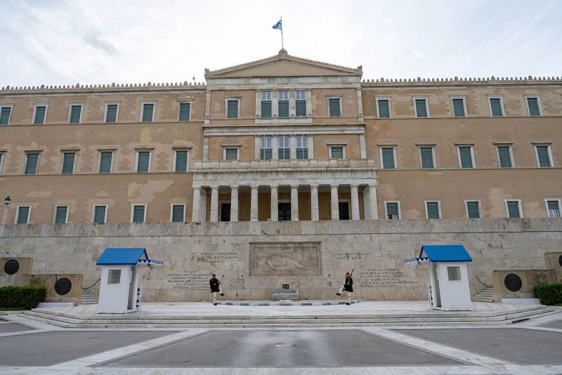 La procureure générale de l’UE met Athènes sous pression