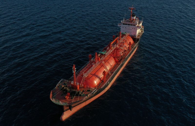 Émissions du transport maritime : le « non » risqué de von der Leyen à Trump