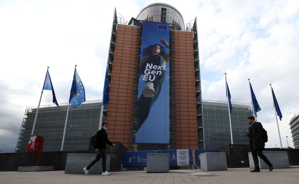 Une conseillère de la Commission propose de mettre fin aux emplois permanents dans la fonction publique de l’UE