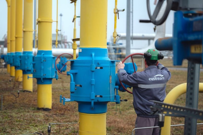 Sortie du gaz russe : le Premier ministre slovaque envisage une action en justice contre l’UE