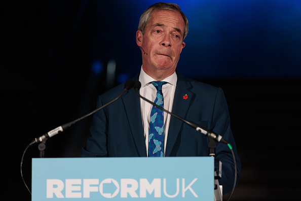 La justice belge condamne deux personnes pour détournement de fonds européens liés au groupe pro-Brexit de Nigel Farage