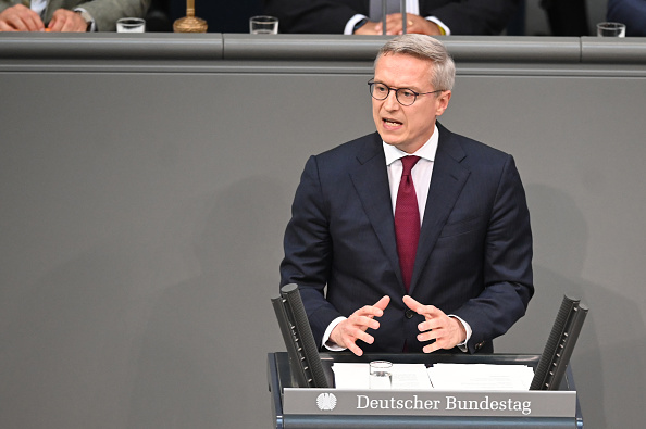 Le ministre allemand de l'Économie numérique se prononce pour l'interdiction des médias sociaux pour les enfants