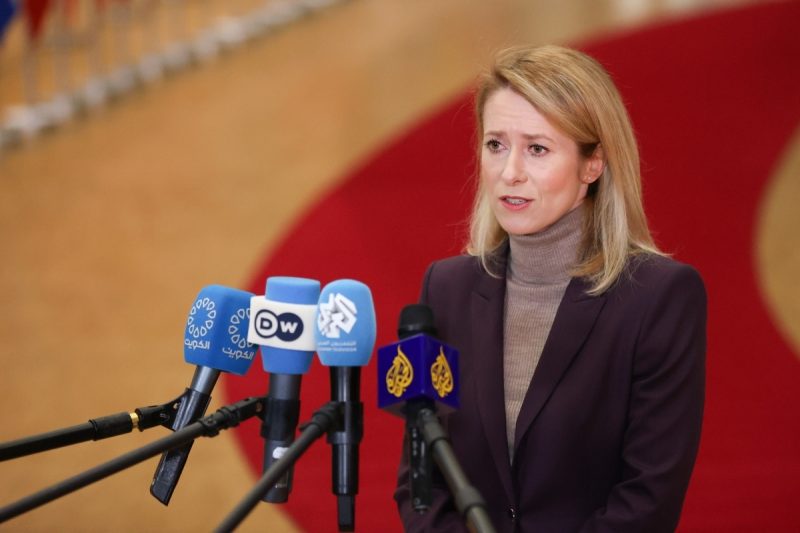 L'UE atteint son objectif d'envoi de munitions à l'Ukraine alors que l'aide globale chute