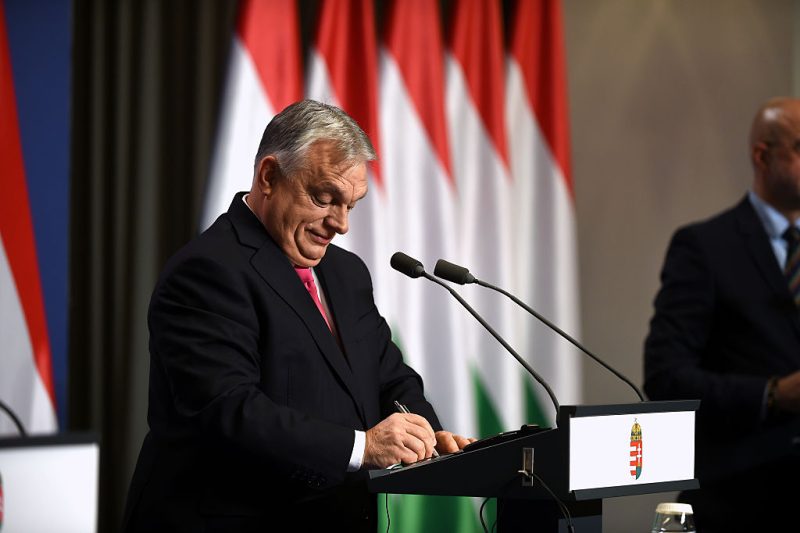 Les Hongrois appelés aux urnes le 12 avril, Viktor Orbán sur un siège éjectable 