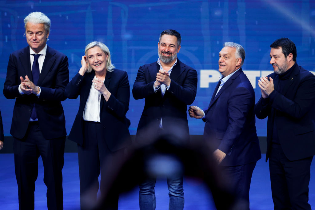 Le paradoxe des Patriotes : les alliés européens d&rsquo;extrême droite de Trump refusent de soutenir son accord commercial avec l&rsquo;UE