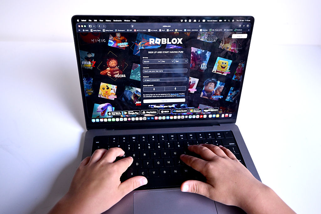 Roblox Introduces Mandatory Age Checks For Chat Features