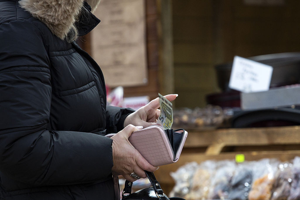 « Des difficultés économiques qui s&rsquo;aggravent » : la zone euro enregistre sa première contraction en 16 mois