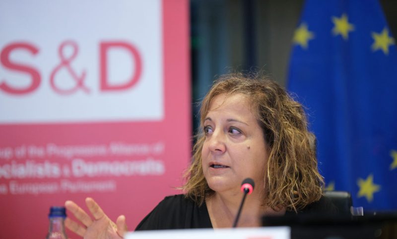 La leader socialiste García préconise une « main de fer » face à Trump