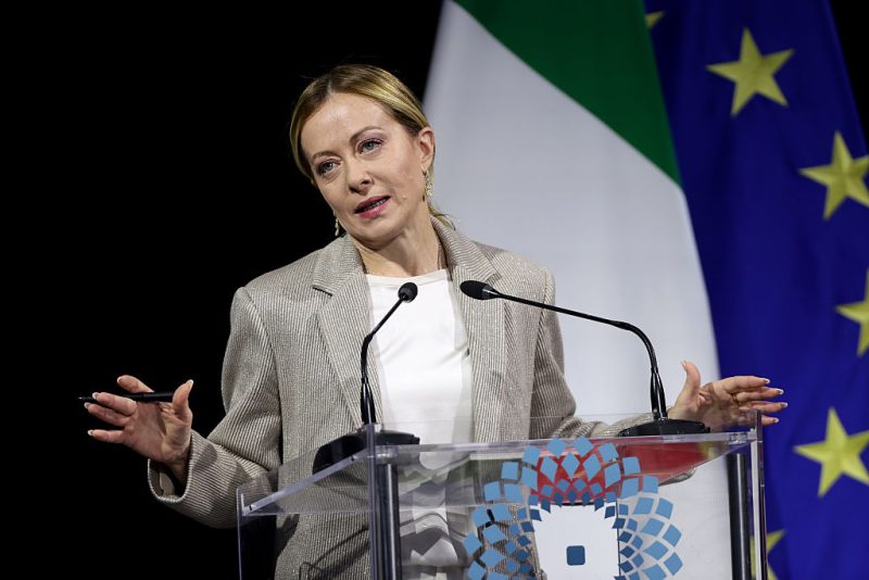 Les centres d'accueil de migrants de Meloni en Albanie obtiennent le soutien d'un avocat général de la Cour de justice de l'UE