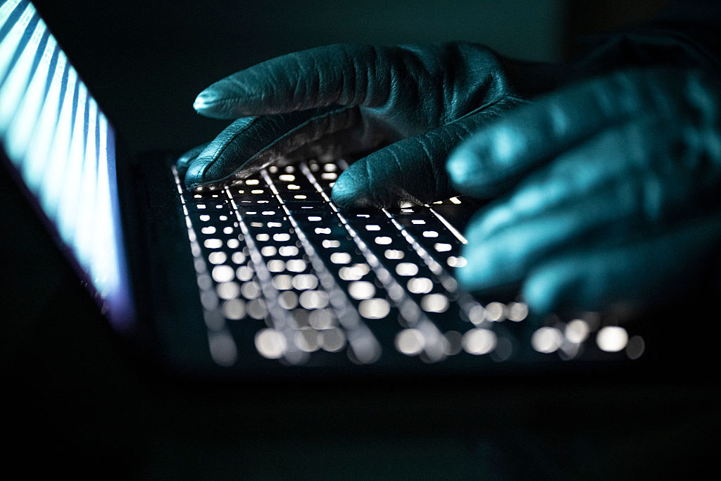 La Cour suprême grecque sous le feu des critiques après avoir clôturé l&rsquo;affaire des écoutes téléphoniques