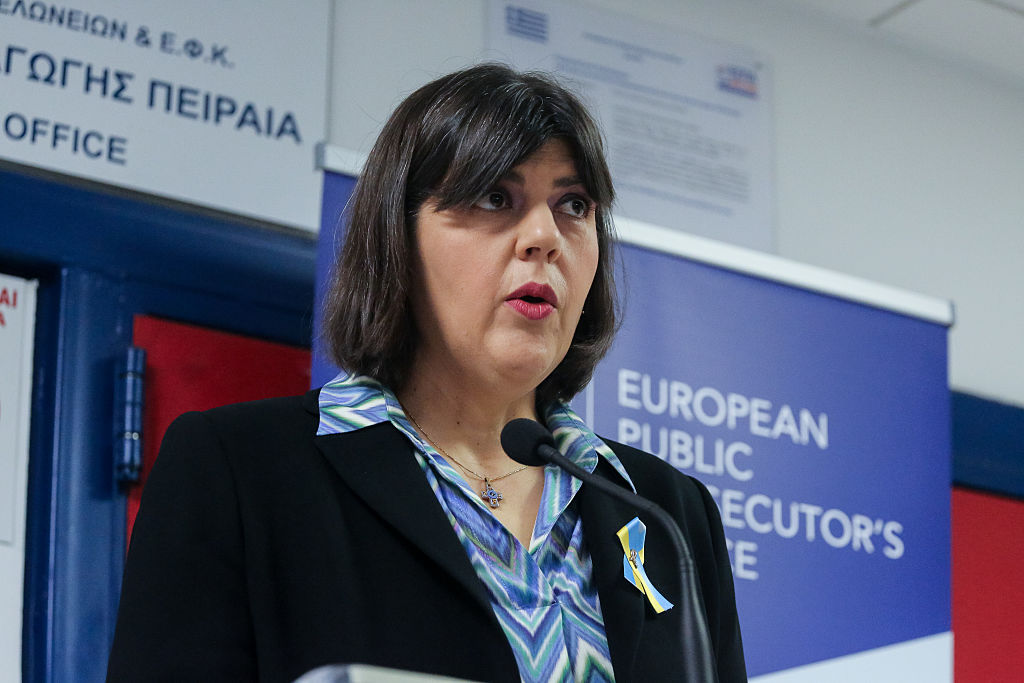 La procureure européenne Kövesi à Athènes alors que le gouvernement grec dénonce des accusations « absurdes »