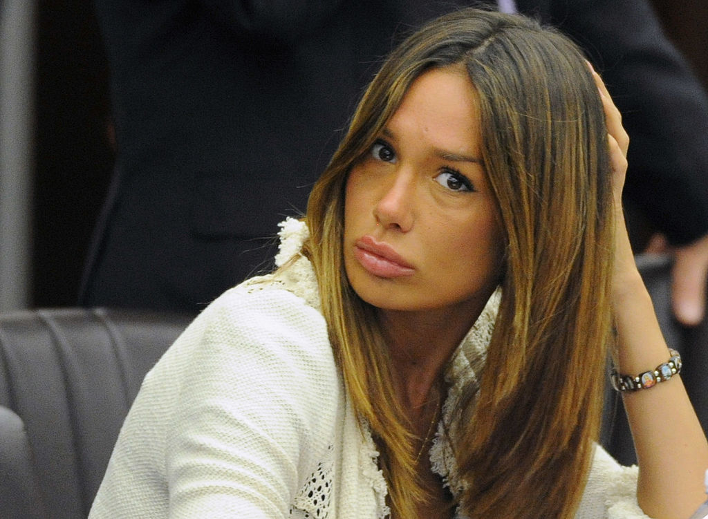 Le « bunga bunga » de Berlusconi refait surface