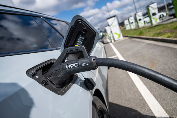 Les socialistes réclament des objectifs plus ambitieux pour l'électrification des flottes de véhicules d'entreprise