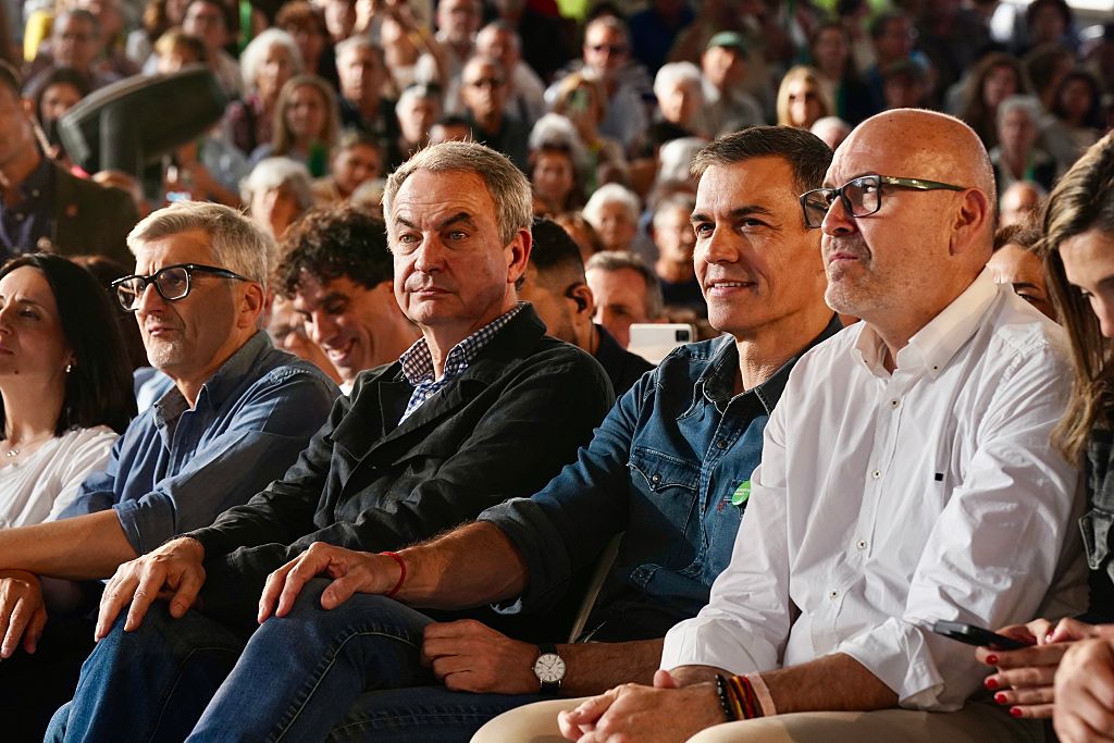 Les socialistes espagnols « sous le choc » après la mise en cause d'un ancien Premier ministre dans une affaire de corruption