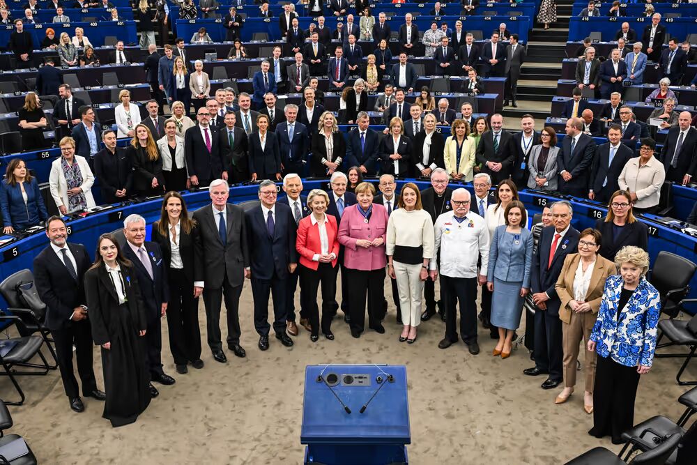 L'UE réunit ses chevaliers de la Table ronde pour un débat politique
