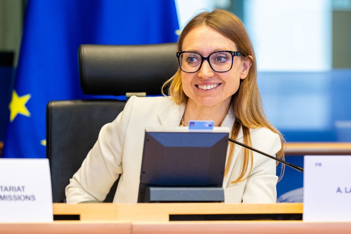« Un jour historique » : le Parlement européen soutient l'euro numérique