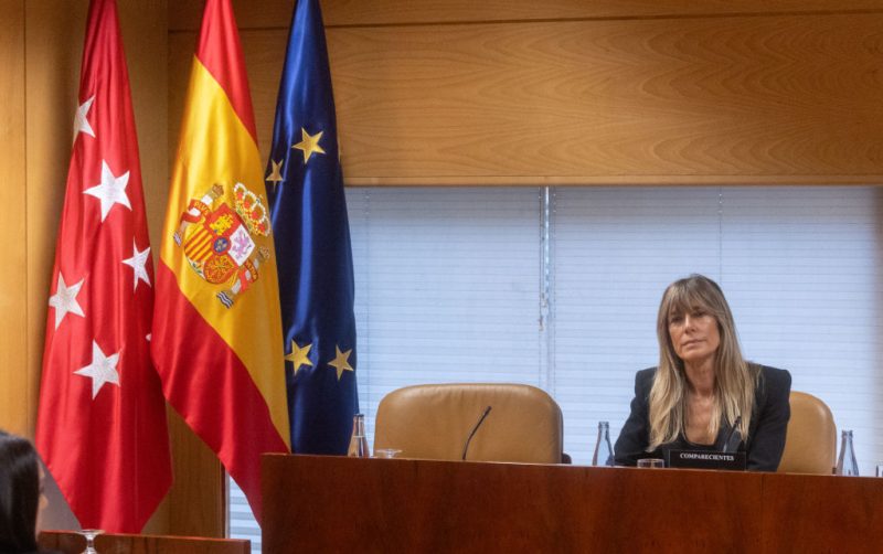 La pression s'accentue sur Pedro Sánchez après l'ouverture d'une nouvelle enquête sur son épouse