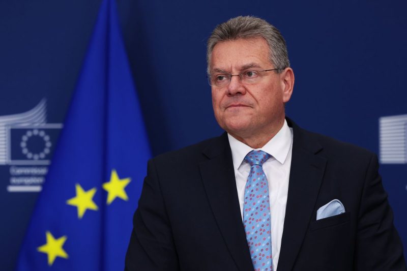 Bruxelles veut proposer un outil « dédié » pour réduire sa dépendance vis-à-vis de la Chine