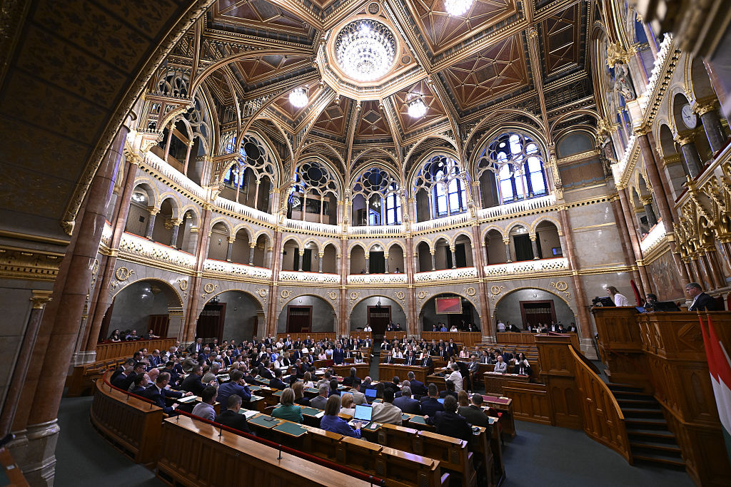 La Hongrie commence à reprendre le contrôle des fondations créées sous l'ère Orbán