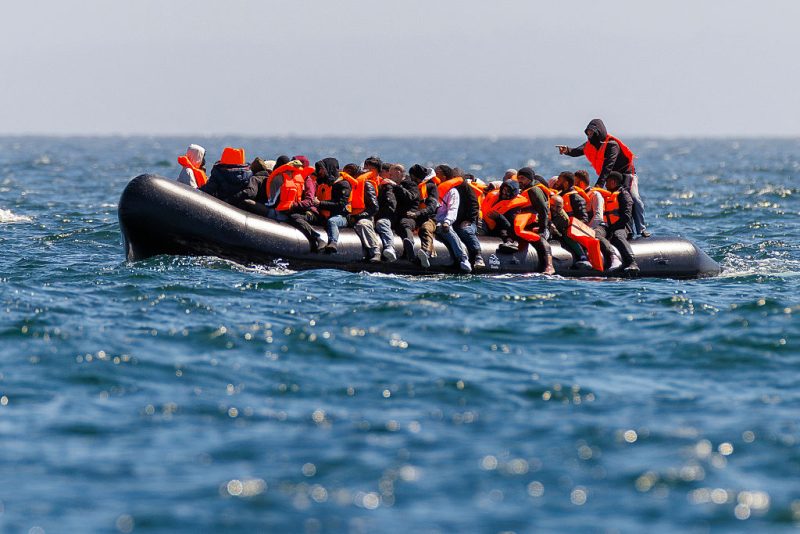 Un député grec suscite une vague d'indignation après ses propos sur les bateaux de migrants