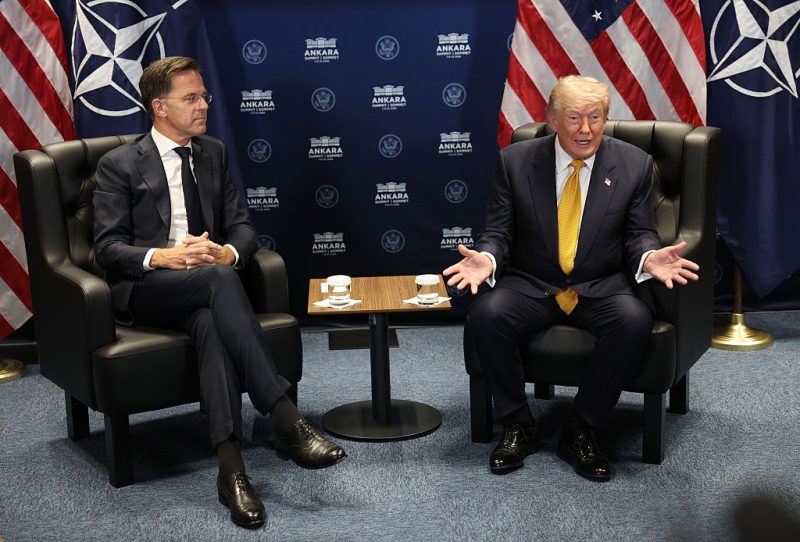 L'OTAN serre les rangs autour de Trump après une période pré-sommet sous tension