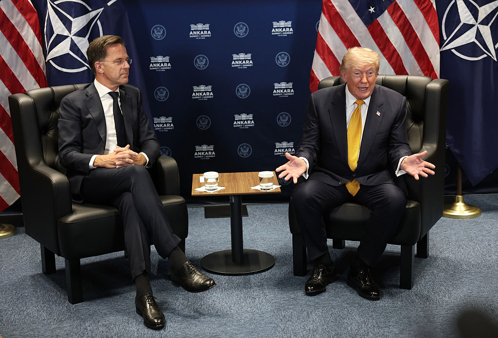 L'OTAN serre les rangs autour de Trump après une période pré-sommet sous tension