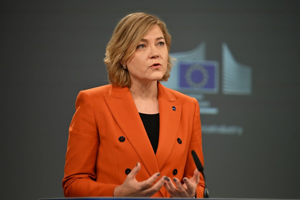 EXCLUSIF : L&rsquo;UE demande aux développeurs d&rsquo;IA de détailler leurs pratiques de sécurité