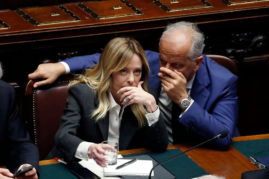 Réunion de crise de l'UE : l'Italie minimise sa riposte contre l'Espagne