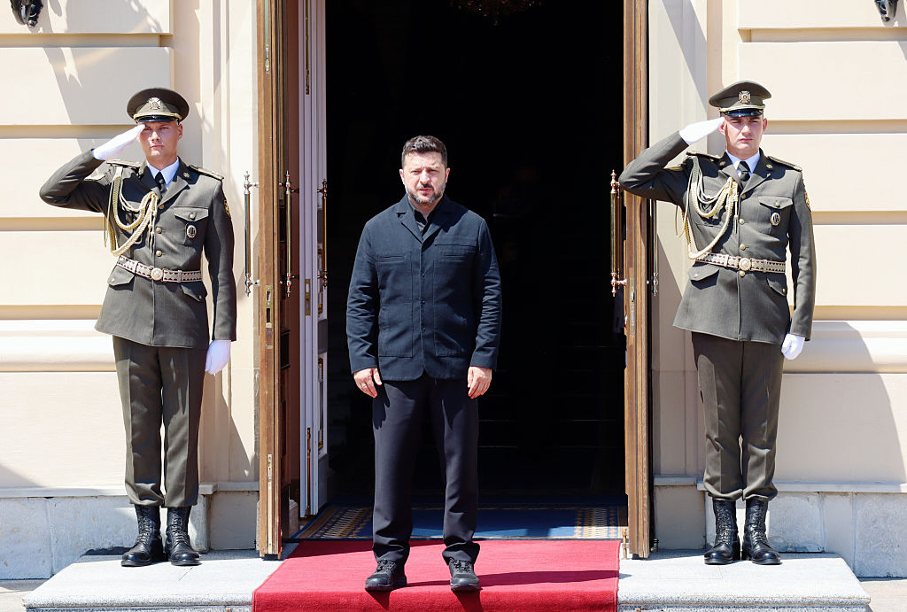 Zelenskyy informe ses ambassadeurs que leur performance dépend des livraisons d'armes