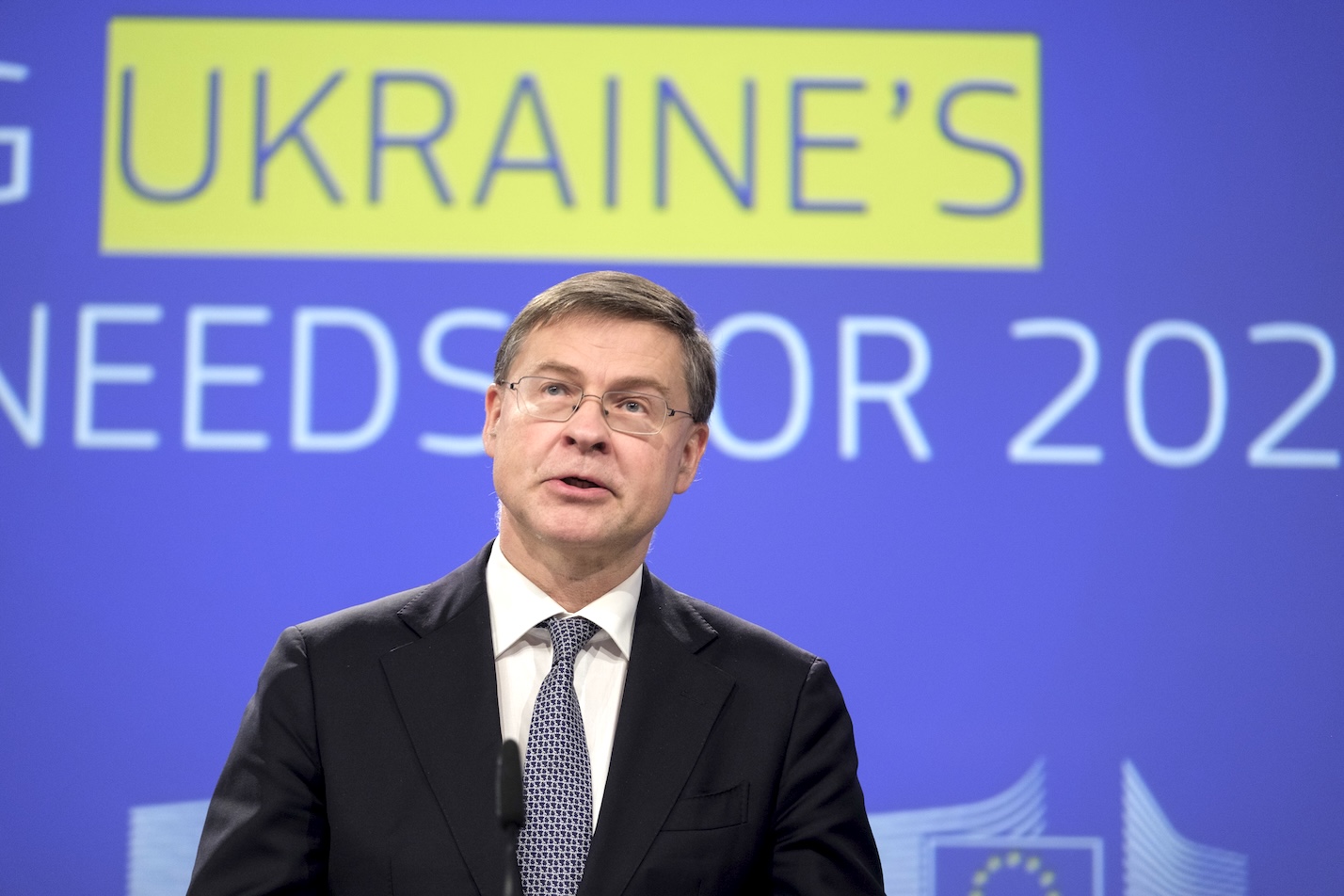 INTERVIEW : L’UE doit surmonter la « fatigue » liée aux sanctions contre la Russie, estime Dombrovskis