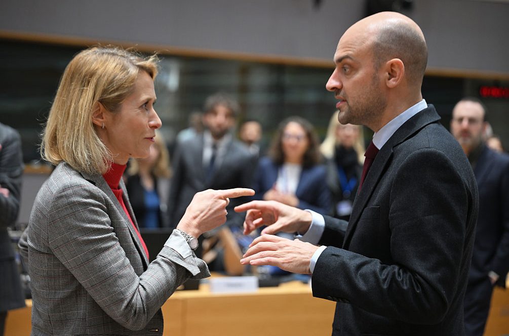 Qui contrôle la politique étrangère ? L'UE se prépare à une bataille politique