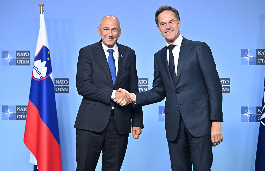 L&rsquo;OTAN dispose de « toutes les options de riposte » face aux menaces hybrides russes