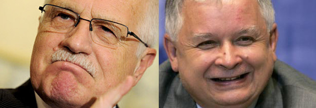 Der Lissabon Vertrag steht weiterhin auf der Kippe. Vaclav Klaus (li.) und Lech Kaczynski weigern sich tapfer, den Vertrag zu unterzeichnen. Fotomontage: Robles
