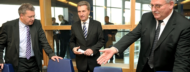 Kommissions-Poker: Oettinger will Klarheit