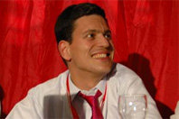 Miliband: EU des 21. Jahrhunderts als ‚kohlenstoffarme Macht’