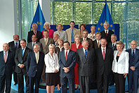 Sieg für die Demokratie oder Rückschlag
    für die Glaubwürdigkeit der EU und Lissabon?