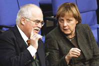 gauweiler_merkel.jpg
