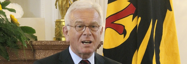 Pöttering: EU hat nicht genug aufgepasst
