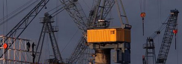 Wieviel Koordinierung braucht Europas Wirtschaft? Mehr oder weniger als diese Kräne? (Foto: dpa)