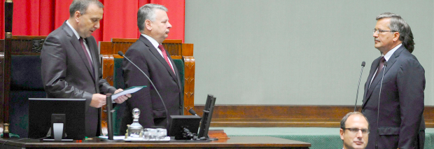 Jaroslaw Kaczynski fehlt bei Komorowskis Amtseinführung