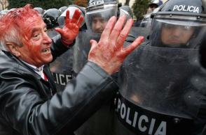 Barrosos Abfertigung Albaniens verdeutlicht Verzweiflung der EU