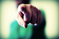 Kommission will Internet-Unternehmen zur Rechenschaft ziehen
