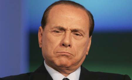 Heftige Kritik der Italiener an Berlusconi bei Volksabstimmungen