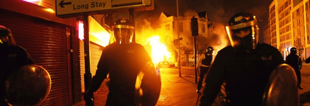 Krawalle in London - Polizeiaufgebot erhöht