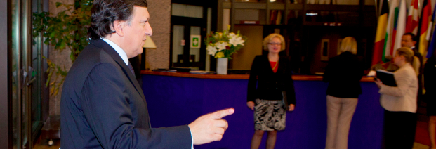 Barroso fordert Überprüfung des Euro-Rettungsfonds