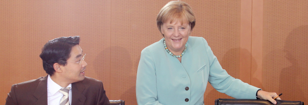 Merkel und Rösler erwarten Mehrheit für Rettungsschirm